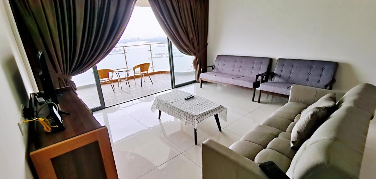 Superb Seaview Royal Strand Danga Bay Country Garden Johor Bahru
