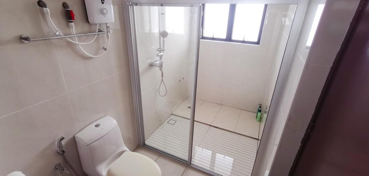 Apartemen Superb Seaview Royal Strand Danga Bay Country Garden *